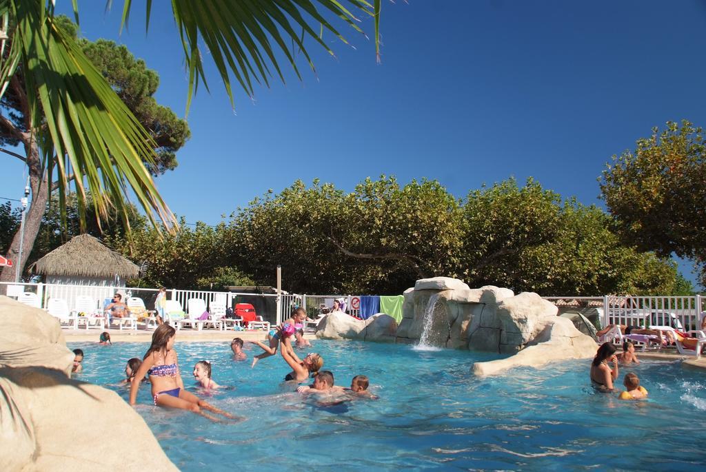 La Pinede Camping Grimaud Extérieur photo
