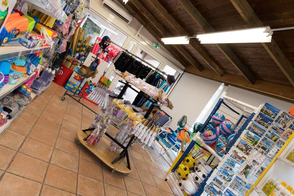 La Pinede Camping Grimaud Extérieur photo